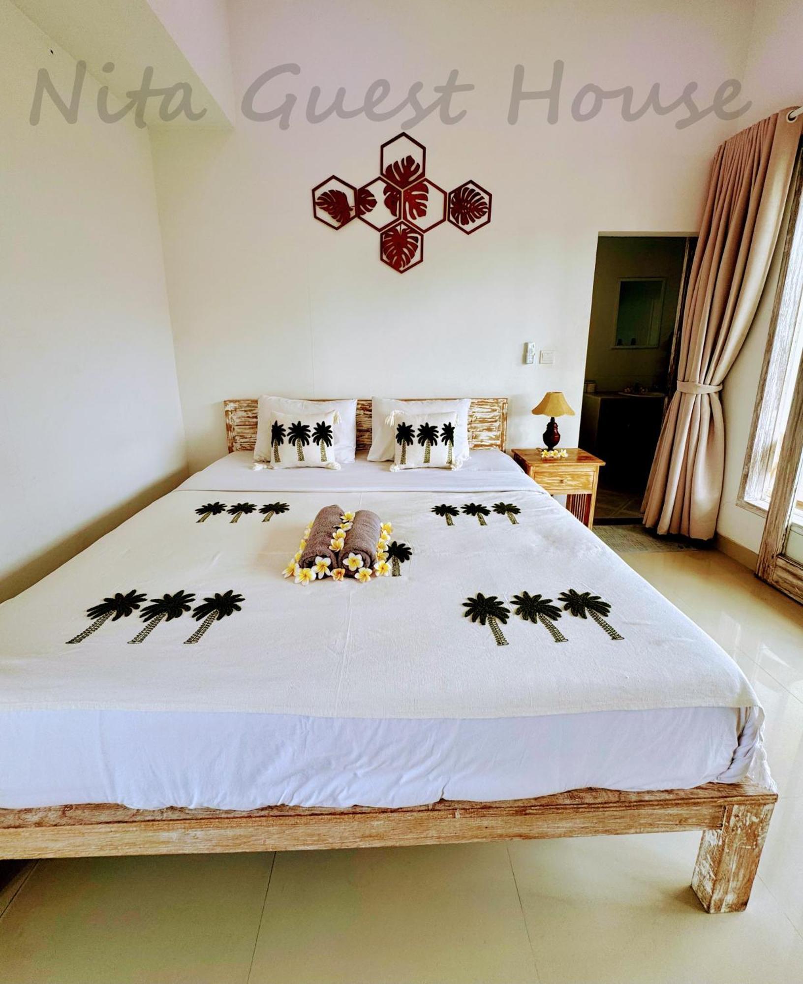 Nita Guest House Bali Canggu Esterno foto