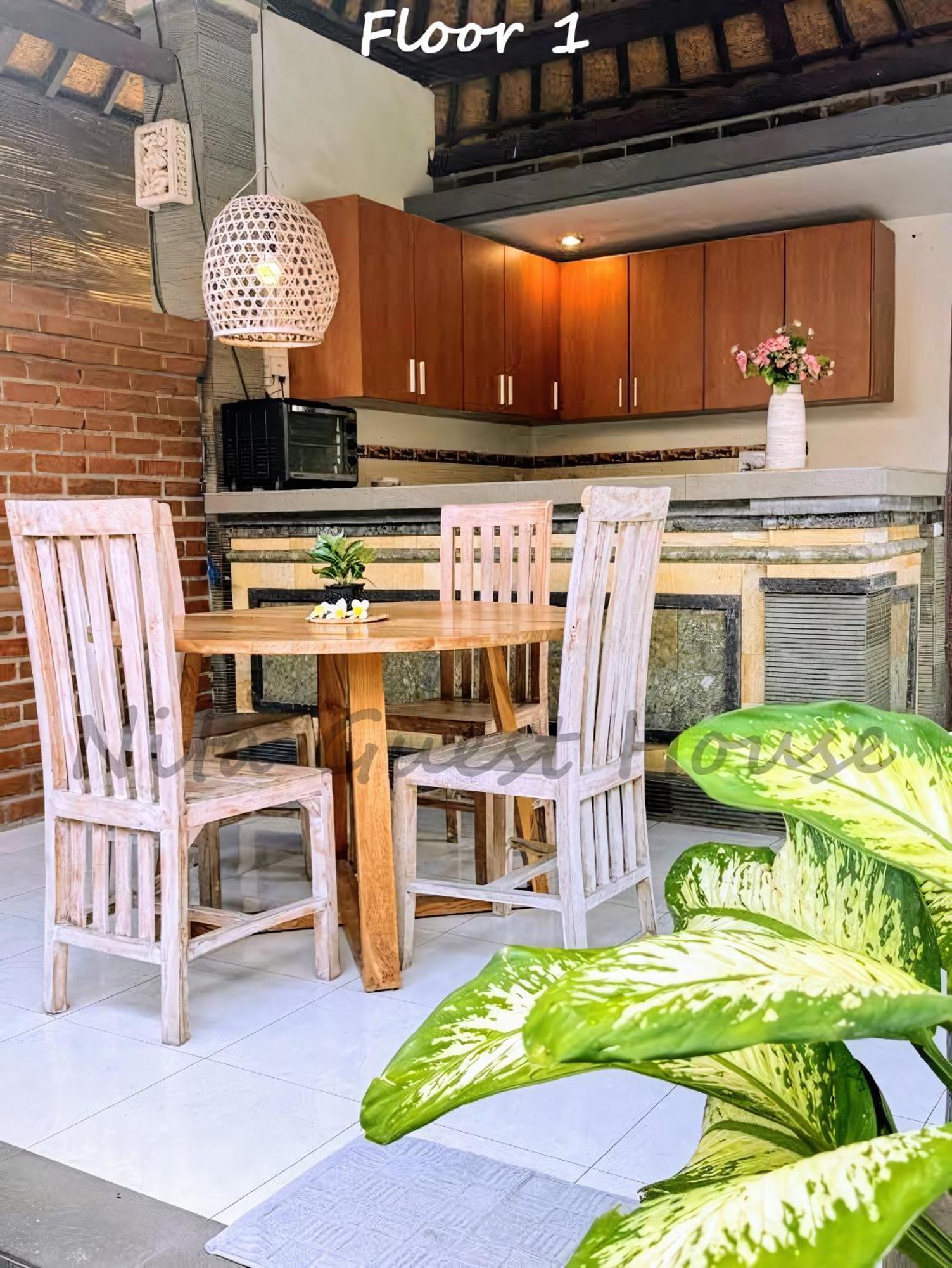 Nita Guest House Bali Canggu Esterno foto
