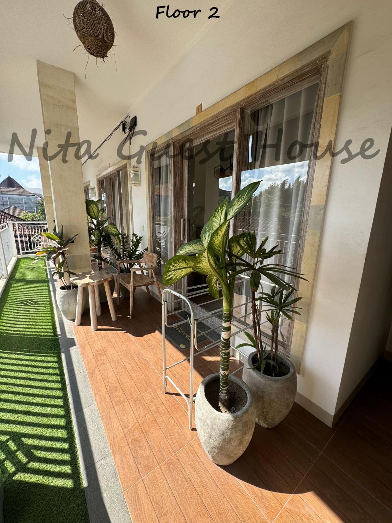 Nita Guest House Bali Canggu Esterno foto