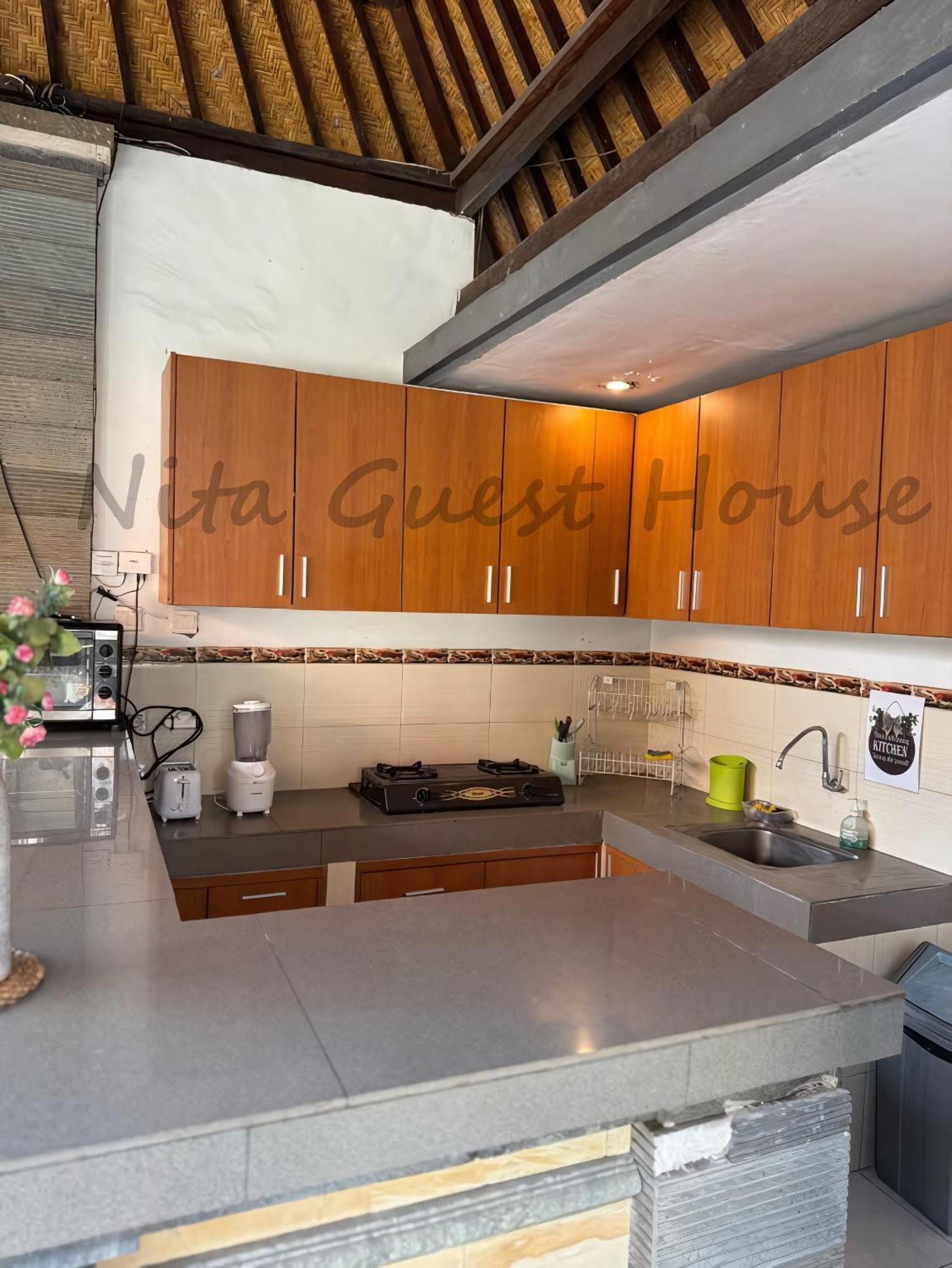 Nita Guest House Bali Canggu Esterno foto