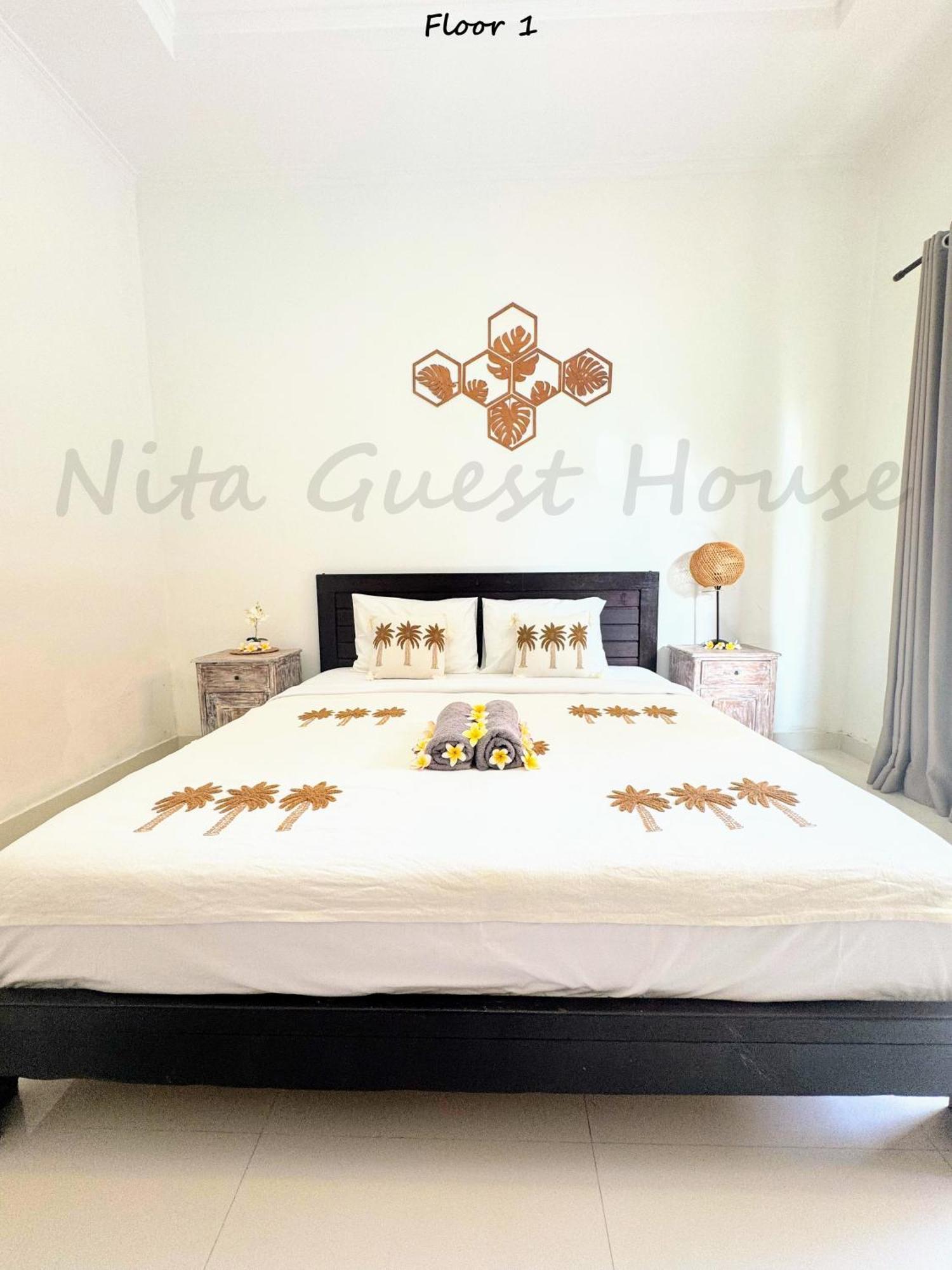 Nita Guest House Bali Canggu Esterno foto